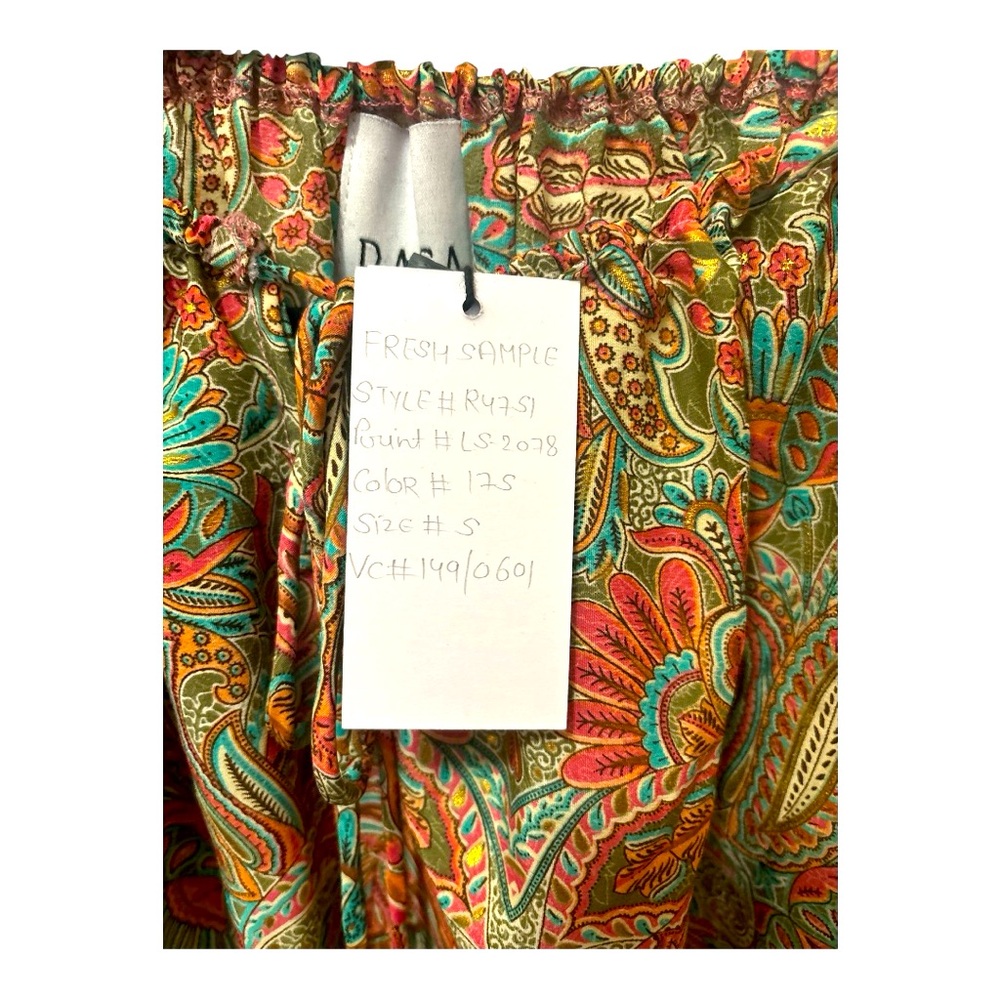 ⭐️⭐️NWT sample Raga blouse - Picture 3 of 4